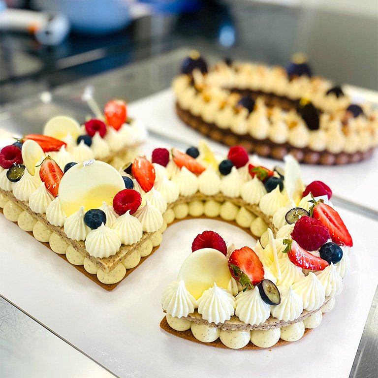 number cake patisserie